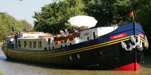 European-Waterways-Anjodi-Hotel-Barge