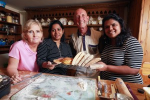 Pic-3-INDIAN-TOUR-OPERATORS-BAKE-TRADITIONAL-BREADS